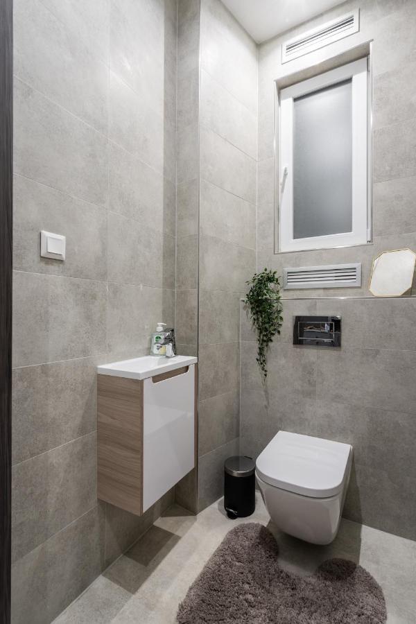 Buenos Boutique - A/C, 2 Bathrms, Amazing View Apartamento Budapeste Exterior foto